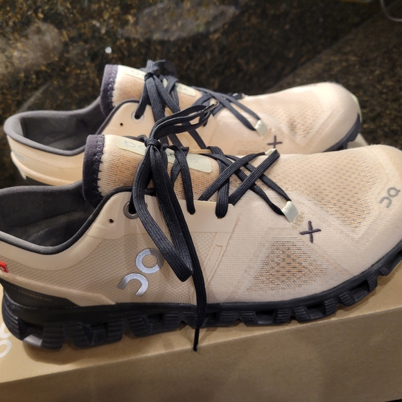 On Running X3 Womans - Fawn/Magenta - Picture 6 of 6